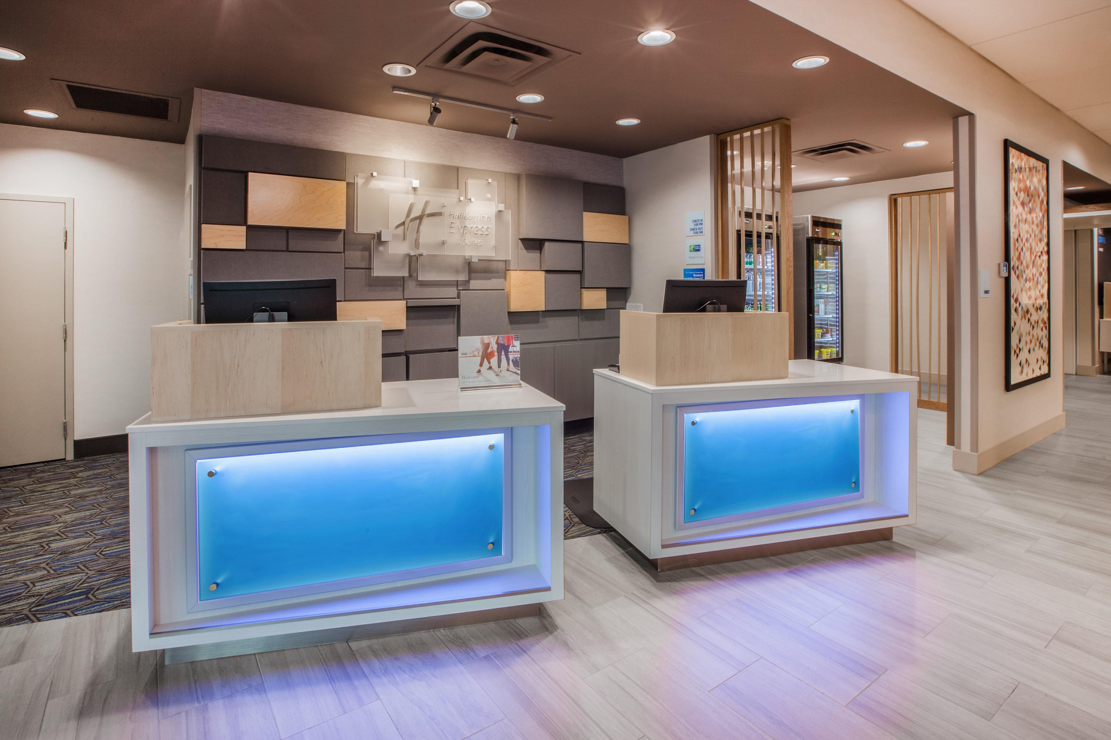 Holiday Inn Express Hotel & Suites Dallas South - Desoto By Ihg Exterior photo