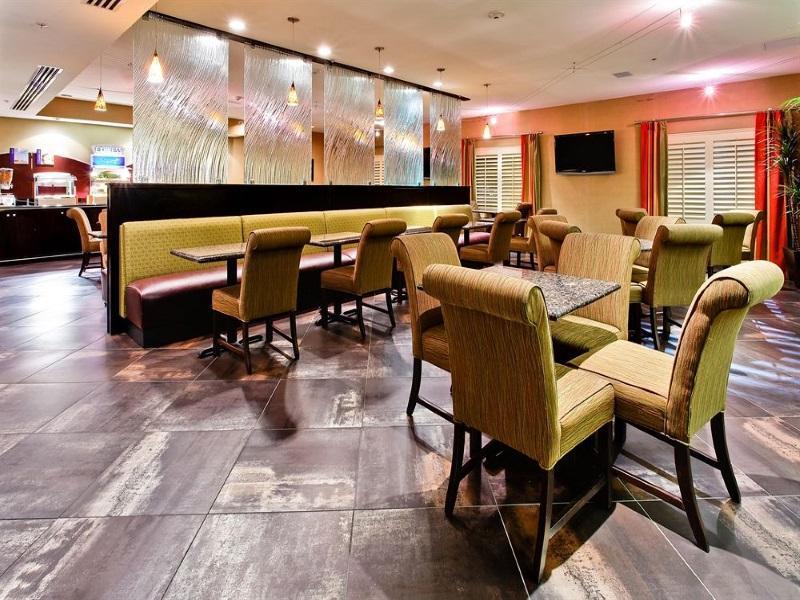 Holiday Inn Express Hotel & Suites Dallas South - Desoto By Ihg Exterior photo