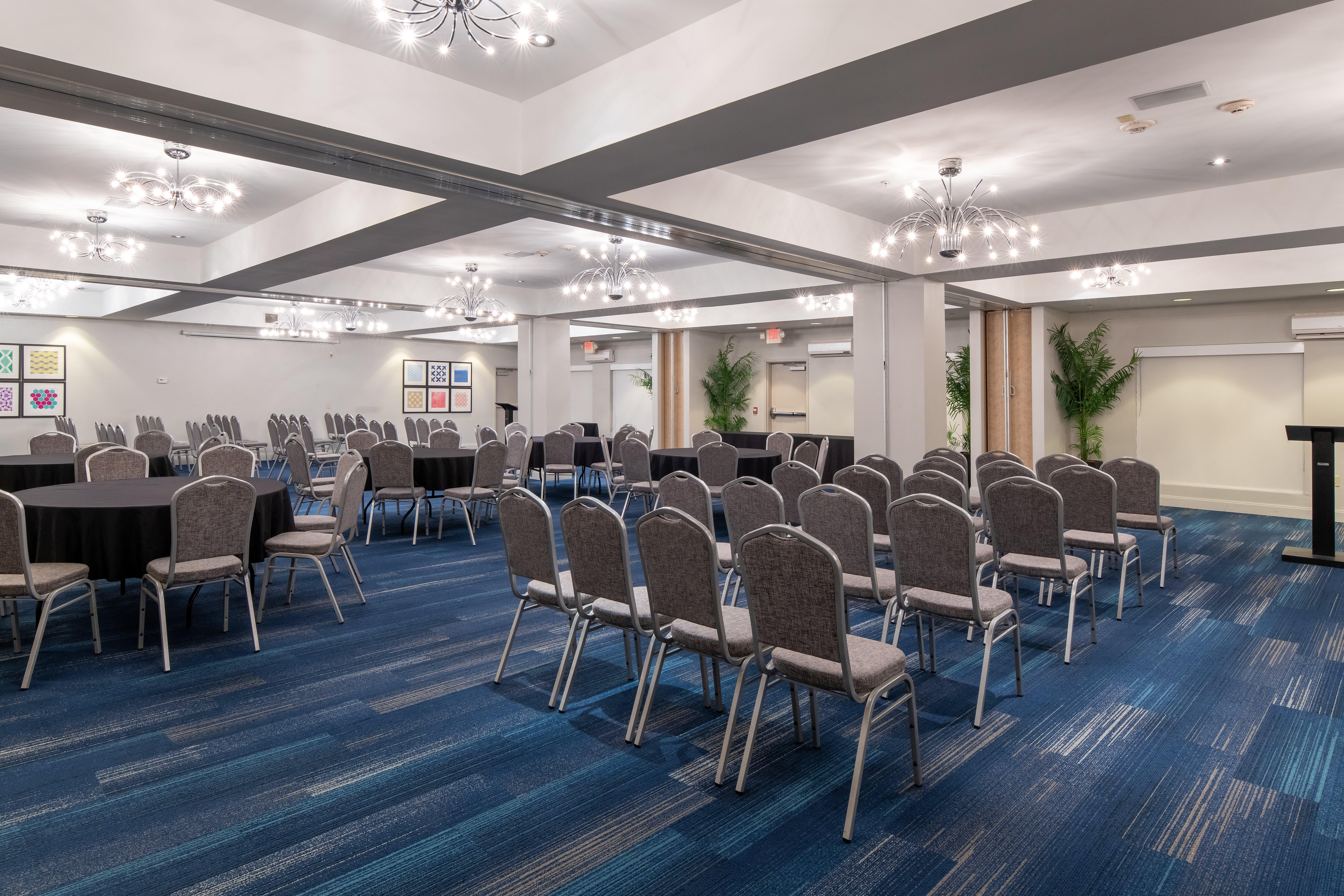Holiday Inn Express Hotel & Suites Dallas South - Desoto By Ihg Exterior photo