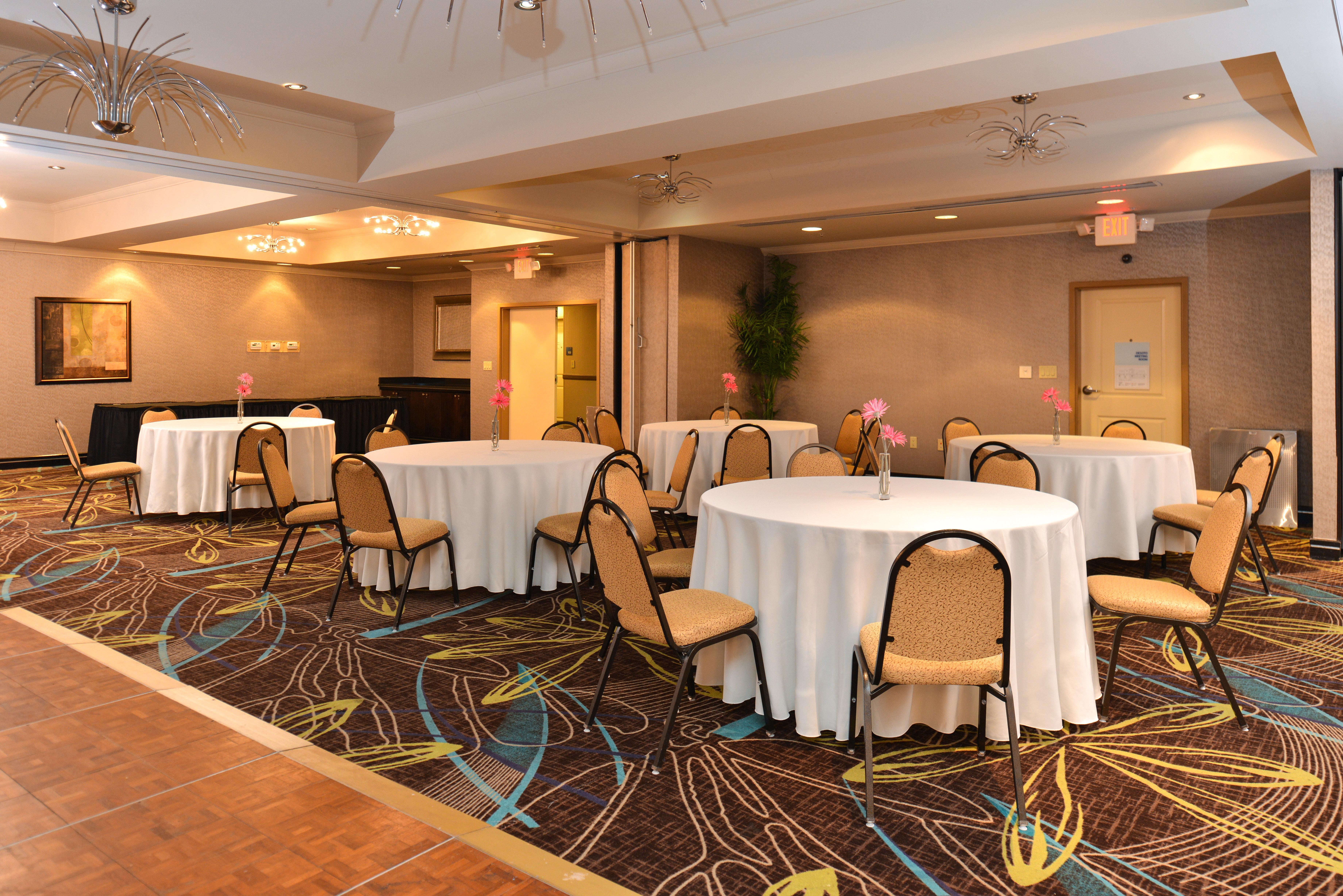 Holiday Inn Express Hotel & Suites Dallas South - Desoto By Ihg Exterior photo