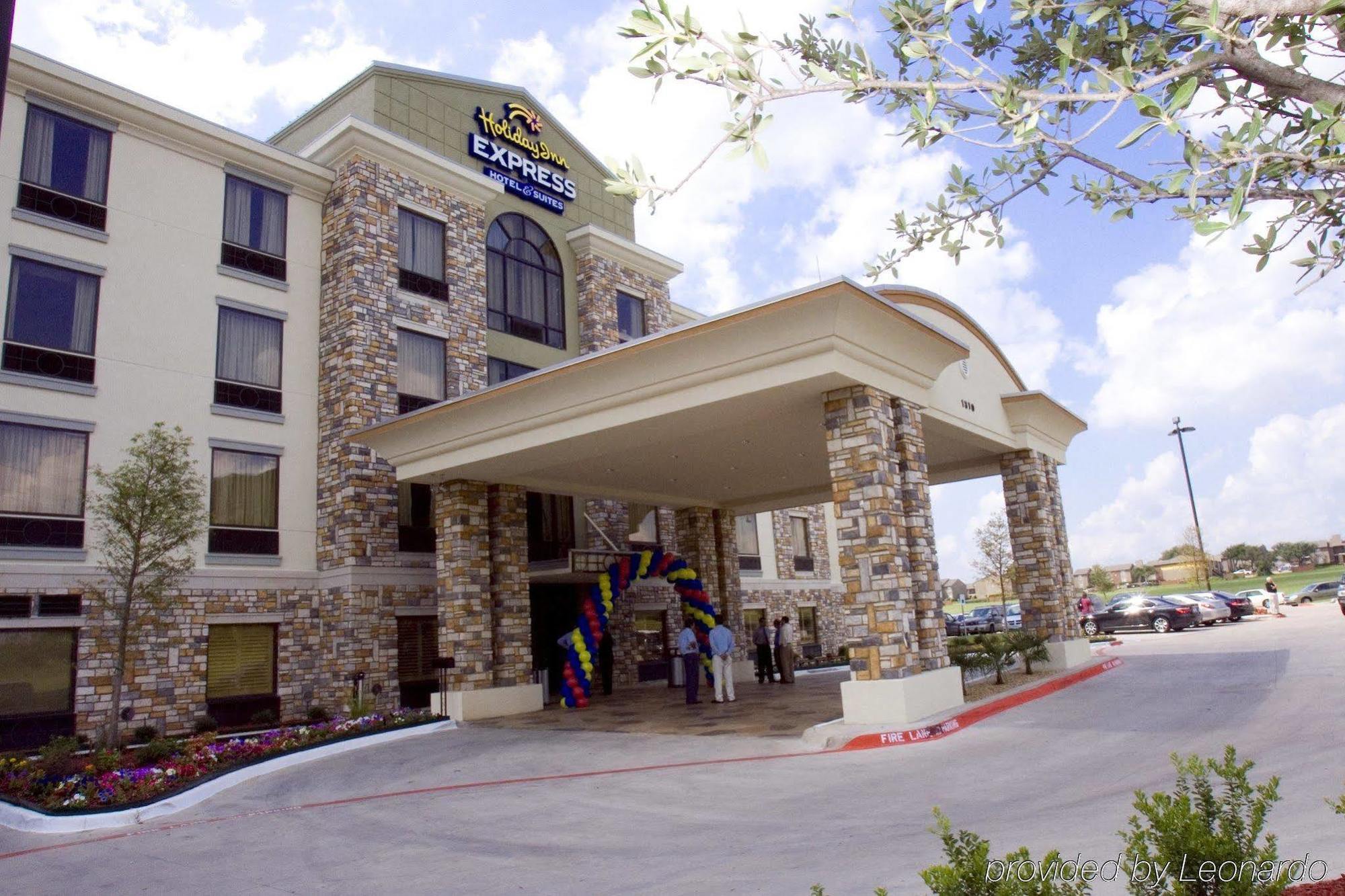 Holiday Inn Express Hotel & Suites Dallas South - Desoto By Ihg Exterior photo